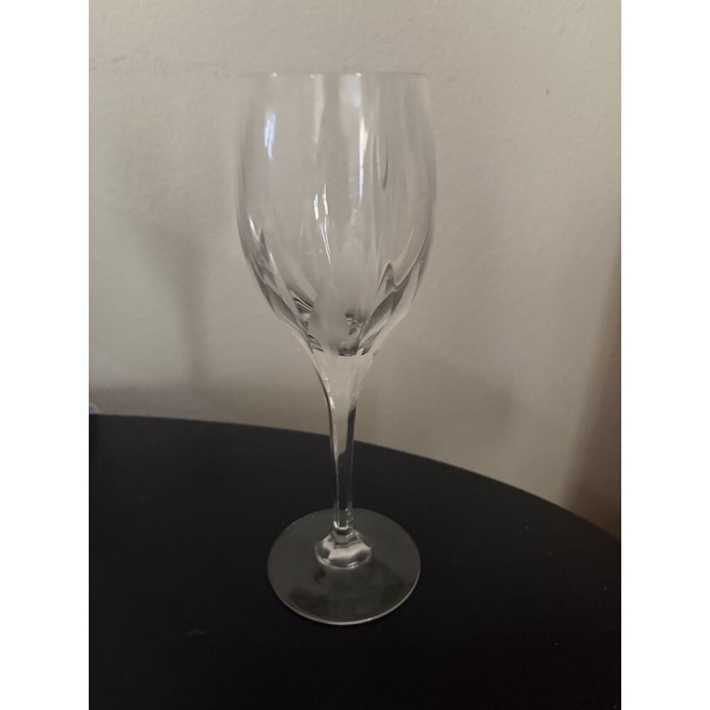 MIKASA CRYSTAL FLAME D'AMORE WINE GLASS 9 Inches Replacement - Picture 5 of 6